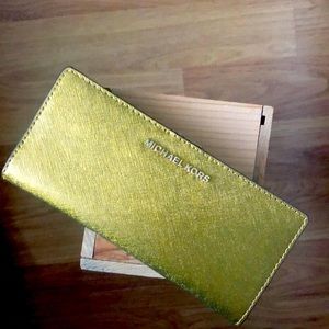 Michael Kors Gold Wallet